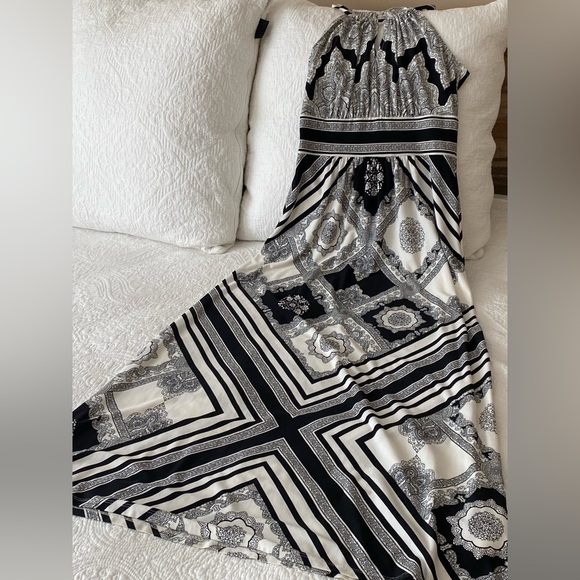 London Times Dresses & Skirts - Black and White Boho Dress